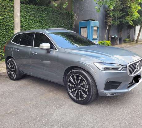 VOLVO-XC60-2018