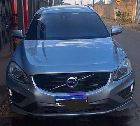 VOLVO-XC60-2014