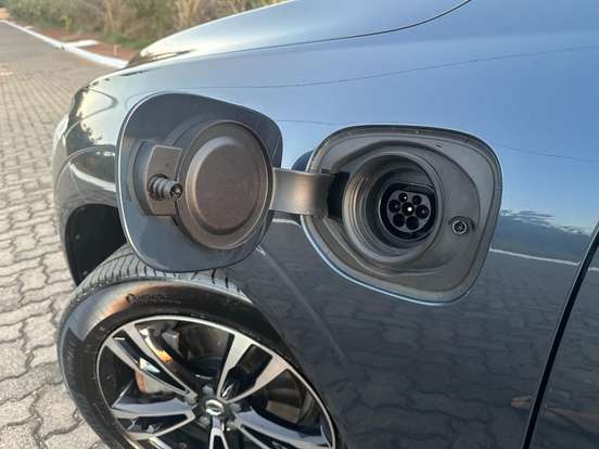VOLVO-XC60-2.0 T8 HYBRID MOMENTUM AWD GEARTRONIC VOLVO-XC60-2021