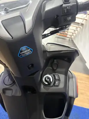 YAMAHA-FLUO 125 HYBRID CONNECTED ABS-2026
