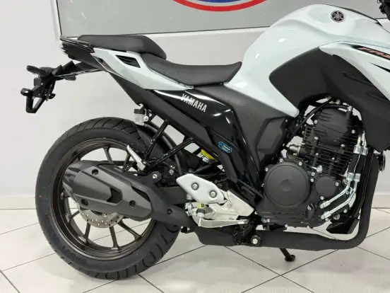 YAMAHA-FZ25 FAZER CONNECTED ABS-2026
