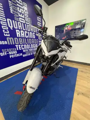 YAMAHA-MT-03 CONNECTED ABS-2026