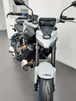 YAMAHA-MT-07 CONNECTED ABS-2026