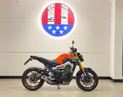 YAMAHA MT-09 YAMAHA MT-09