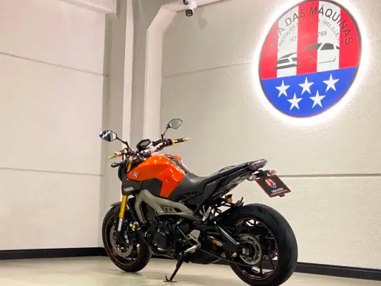 YAMAHA-MT-09 YAMAHA-MT-09-2016
