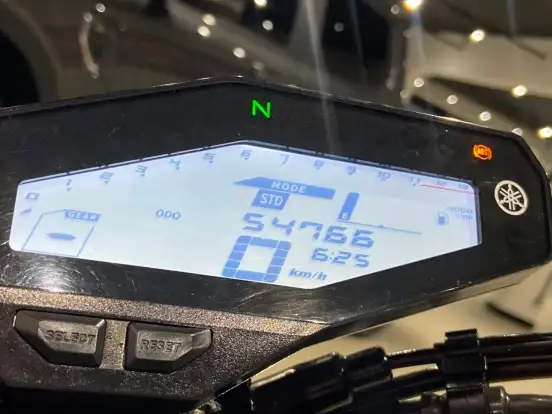 YAMAHA-MT-09-2016