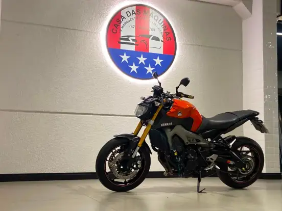 YAMAHA-MT-09 YAMAHA-MT-09-2016