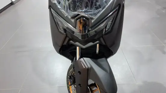 YAMAHA-NMAX CONNECTED 160 ABS-2025