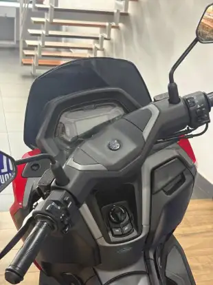 YAMAHA-NMAX CONNECTED 160 ABS-2026