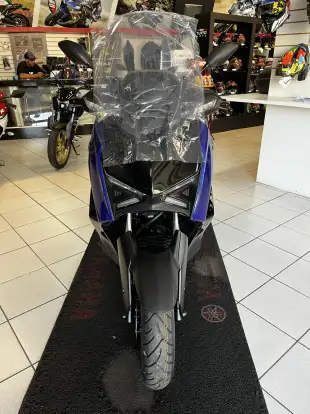 YAMAHA-XMAX 300 CONNECTED ABS-2026
