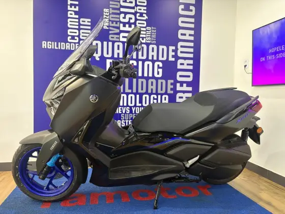 YAMAHA XMAX 300 CONNECTED ABS YAMAHA XMAX 300 CONNECTED ABS