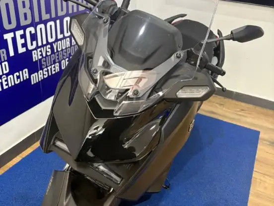 YAMAHA-XMAX 300 CONNECTED ABS YAMAHA-XMAX 300 CONNECTED ABS-2026