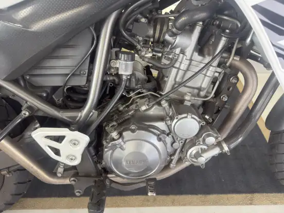YAMAHA-XT 660R-2013