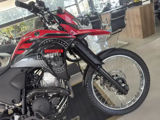 YAMAHA-XTZ 250 LANDER-2023