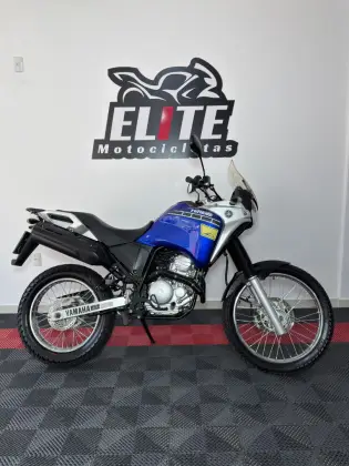 YAMAHA XTZ 250 TÉNÉRÉ YAMAHA XTZ 250 TÉNÉRÉ