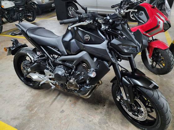YAMAHA MT-09 