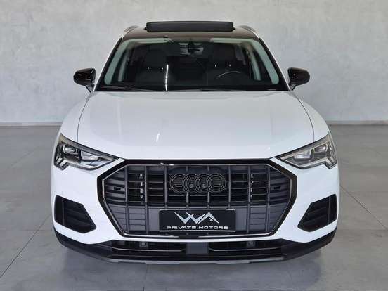 AUDI-Q3-2021