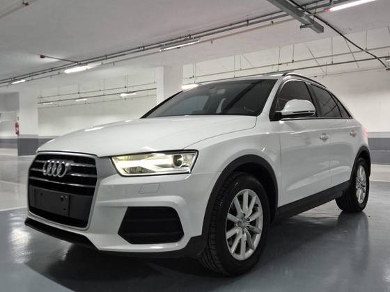 AUDI Q3 1.4 TFSI AMBIENTE GASOLINA 4P S TRONIC