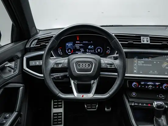 AUDI-Q3-2.0 40 TFSI GASOLINA SPORTBACK PERFORMANCE BLACK QUATTRO TIPTRONIC AUDI-Q3-2022