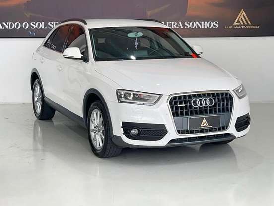 AUDI-Q3-2015