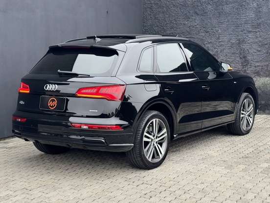 AUDI-Q5-2019