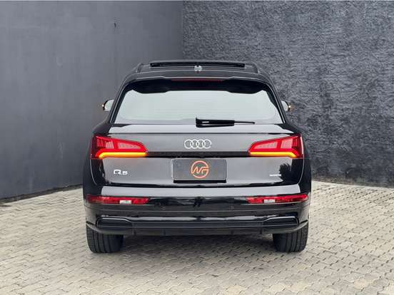 AUDI-Q5-2019
