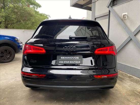 AUDI-Q5-2018