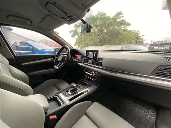 AUDI-Q5-2018