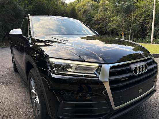 AUDI-Q5-2019