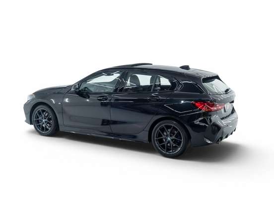BMW-118i-1.5 12V GASOLINA M SPORT STEPTRONIC BMW-118i-2022