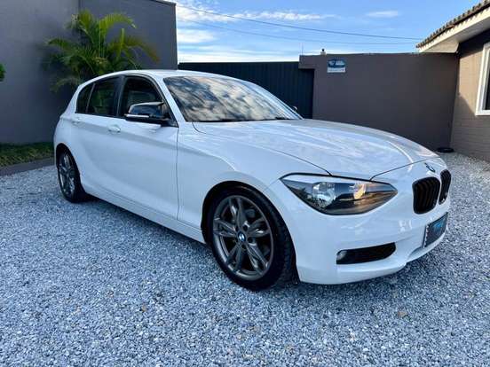 BMW-118i-2013