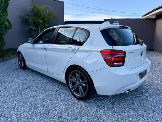 BMW-118i-2013