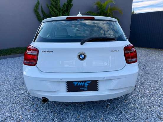 BMW-118i-2013