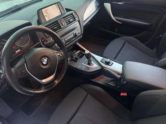 BMW-118i-2012