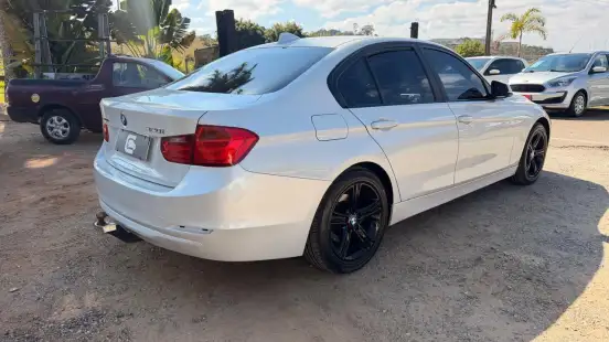 BMW-320i-2014