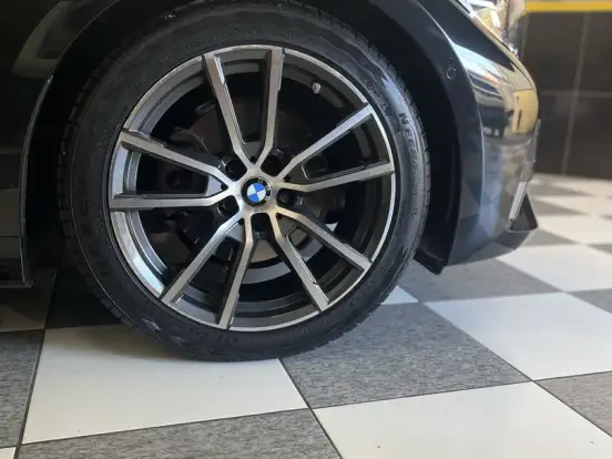 BMW-320i-2.0 16V TURBO GASOLINA SPORT GP AUTOMÁTICO BMW-320i-2020