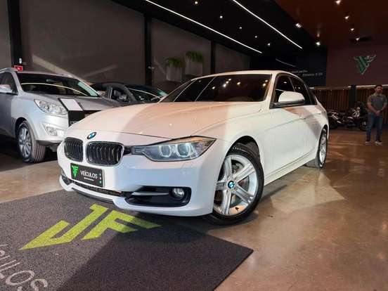 BMW-320i-2015