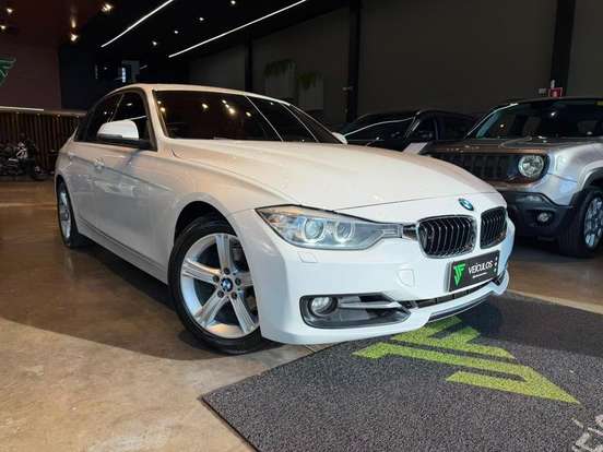 BMW-320i-2015
