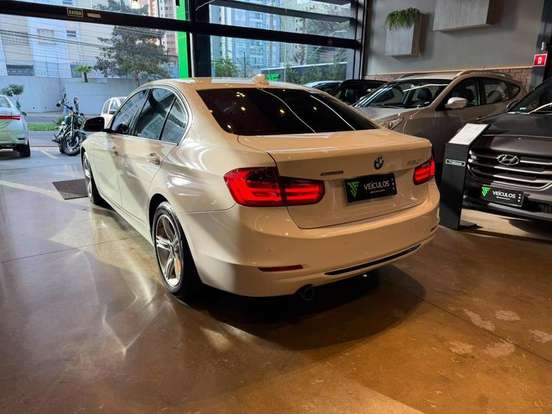 BMW-320i-2.0 16V TURBO ACTIVE FLEX 4P AUTOMÁTICO BMW-320i-2015