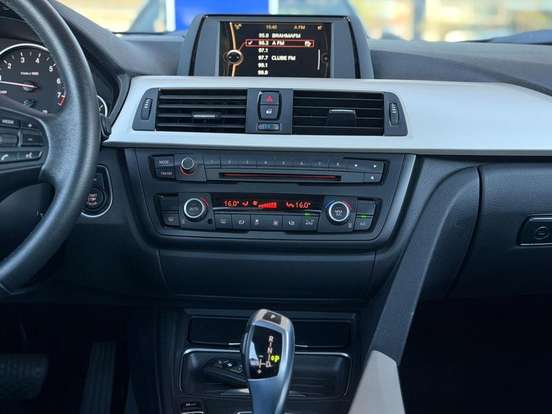 BMW-320i-2.0 16V TURBO ACTIVE FLEX 4P AUTOMÁTICO BMW-320i-2013