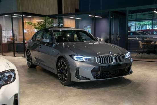 BMW-320i-2026