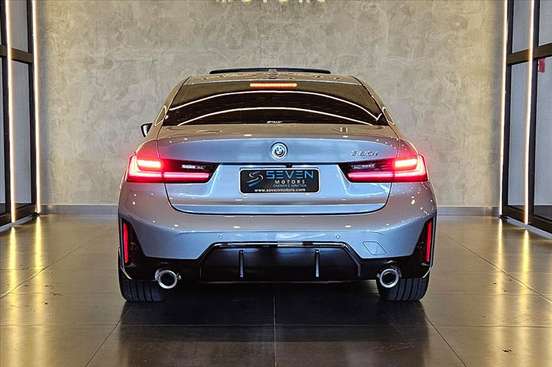 BMW-320i-2025