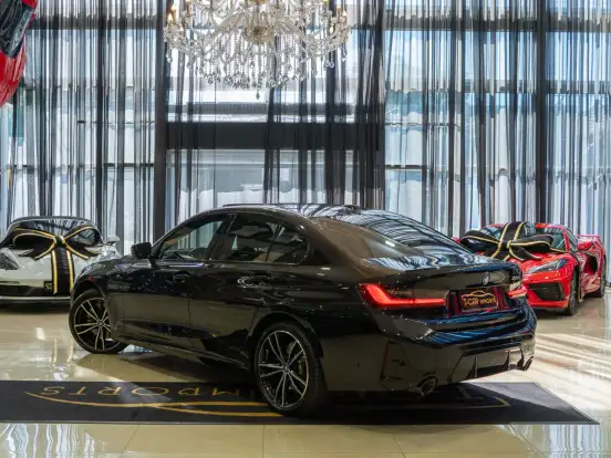 BMW-330e-2.0 16V TURBO HÍBRIDO M SPORT AUTOMÁTICO BMW-330e-2024