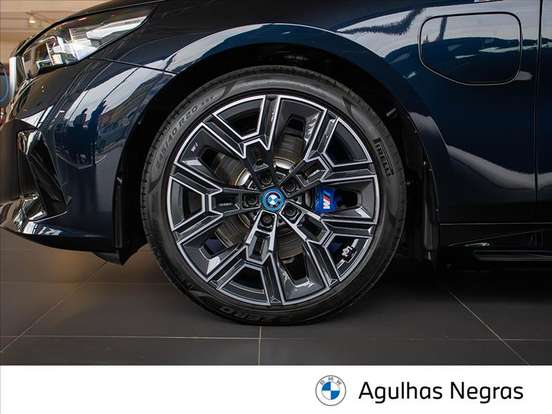 BMW-530e-2025