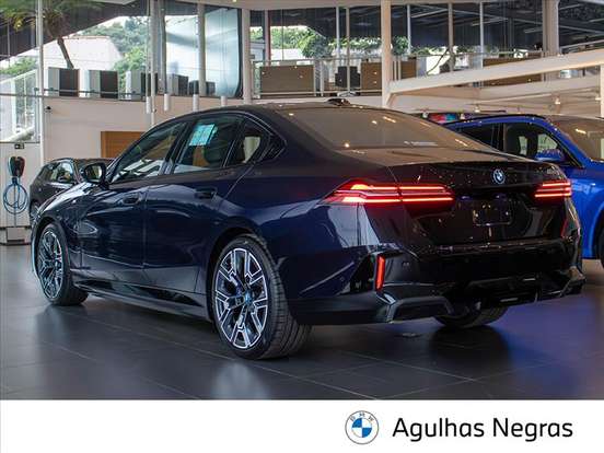BMW-530e-2.0 TWINPOWER PHEV M SPORT AUTOMÁTICO BMW-530e-2025