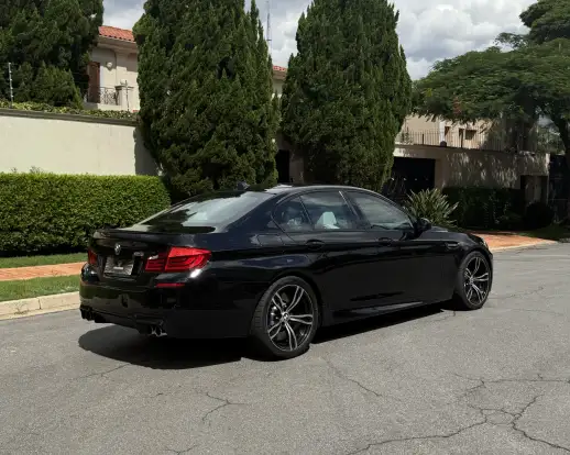 BMW-M5-4.4 V8 32V GASOLINA 4P AUTOMÁTICO BMW-M5-2012