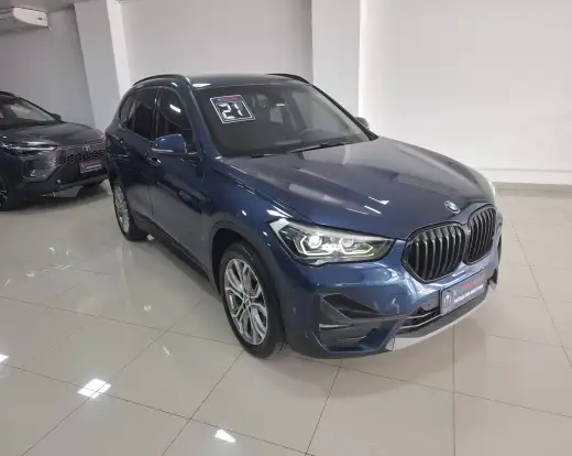 BMW-X1-2021