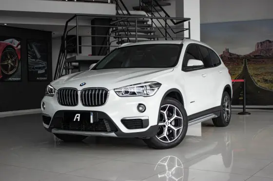 BMW X1 2.0 16V TURBO ACTIVEFLEX SDRIVE20I X-LINE 4P AUTOMÁTICO BMW X1 2.0 16V TURBO ACTIVEFLEX SDRIVE20I X-LINE 4P AUTOMÁTICO