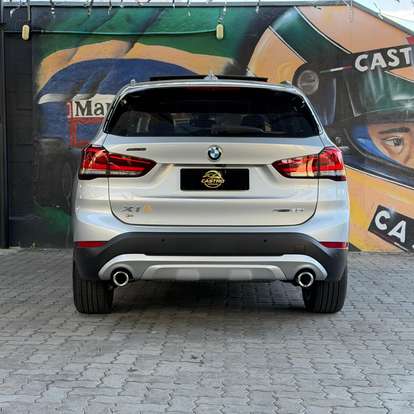 BMW-X1-2021