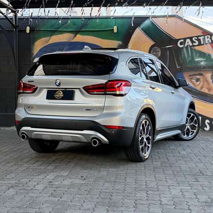 BMW-X1-2021